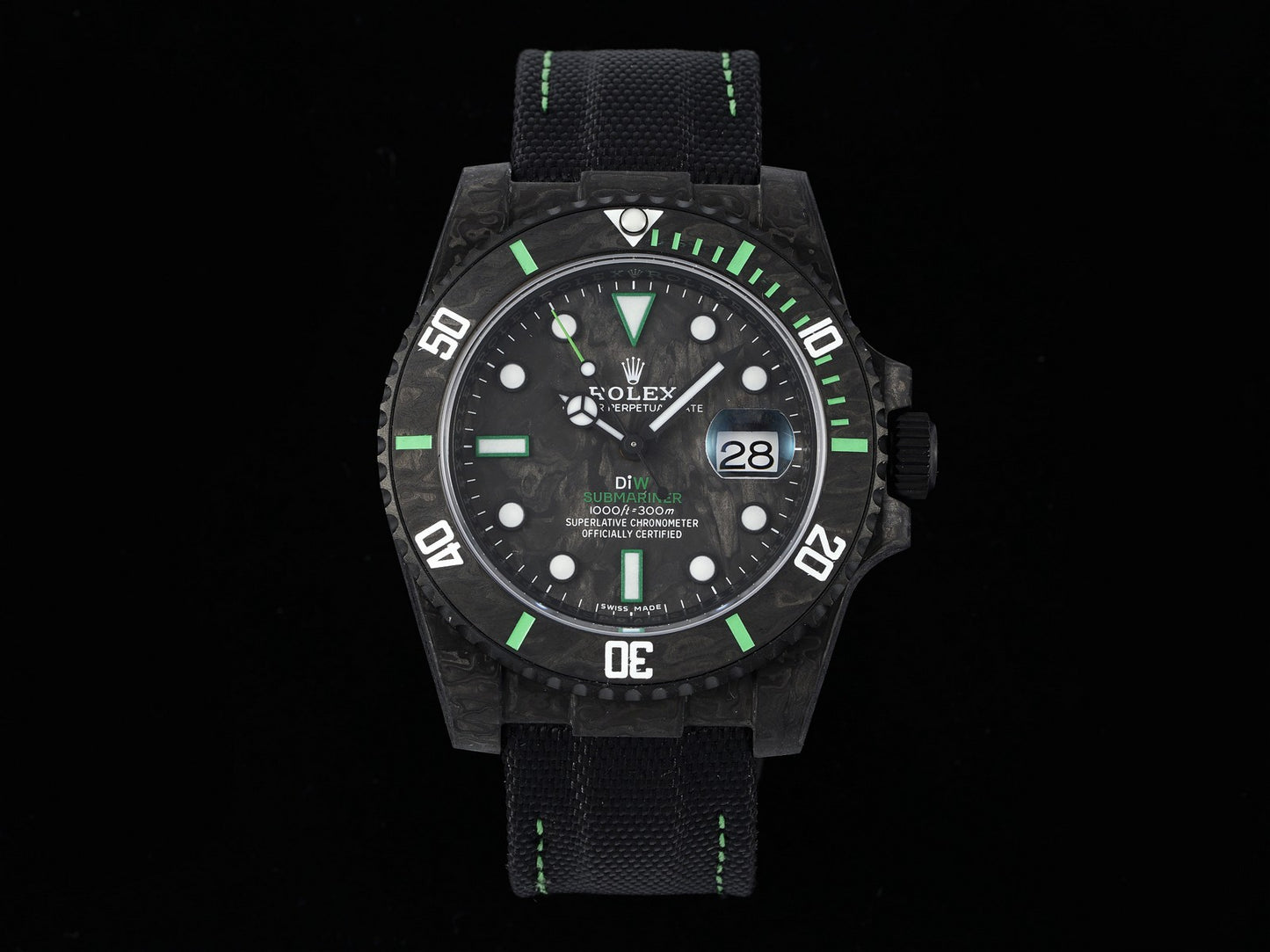 Submariner DIW Carbon VSF 1:1 Best Edition Black/Green Dial on Black Nylon Strap VS3135