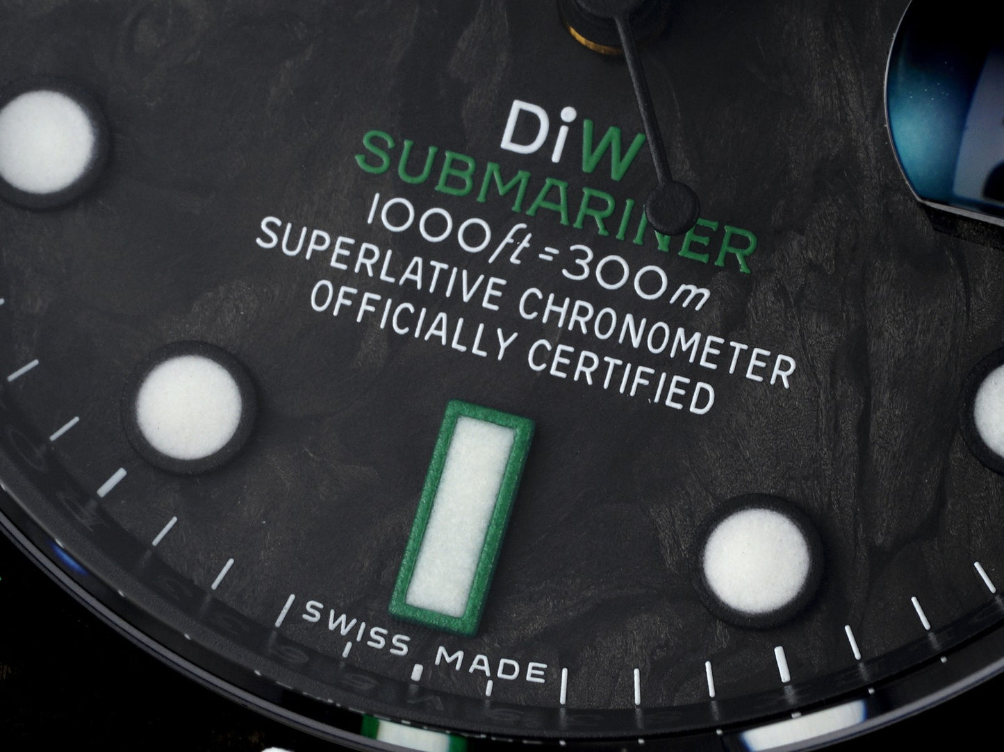 Submariner DIW Carbon VSF 1:1 Best Edition Black/Green Dial on Black Nylon Strap VS3135