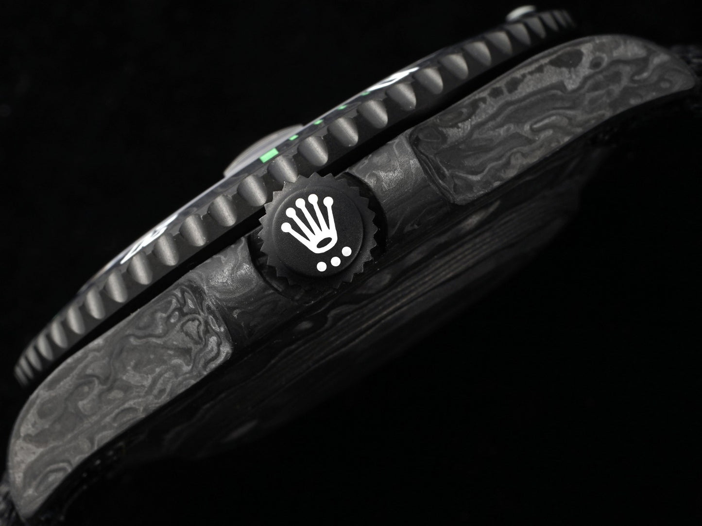 Submariner DIW Carbon VSF 1:1 Best Edition Black/Green Dial on Black Nylon Strap VS3135