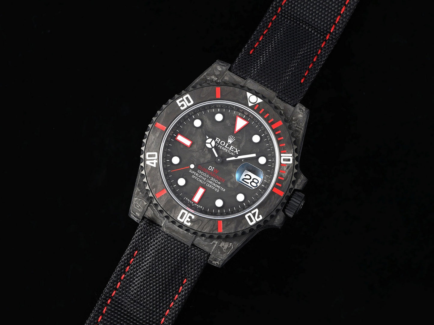 Submariner DIW Carbon VSF 1:1 Best Edition Black/Red Dial on Black Nylon Strap VS3135