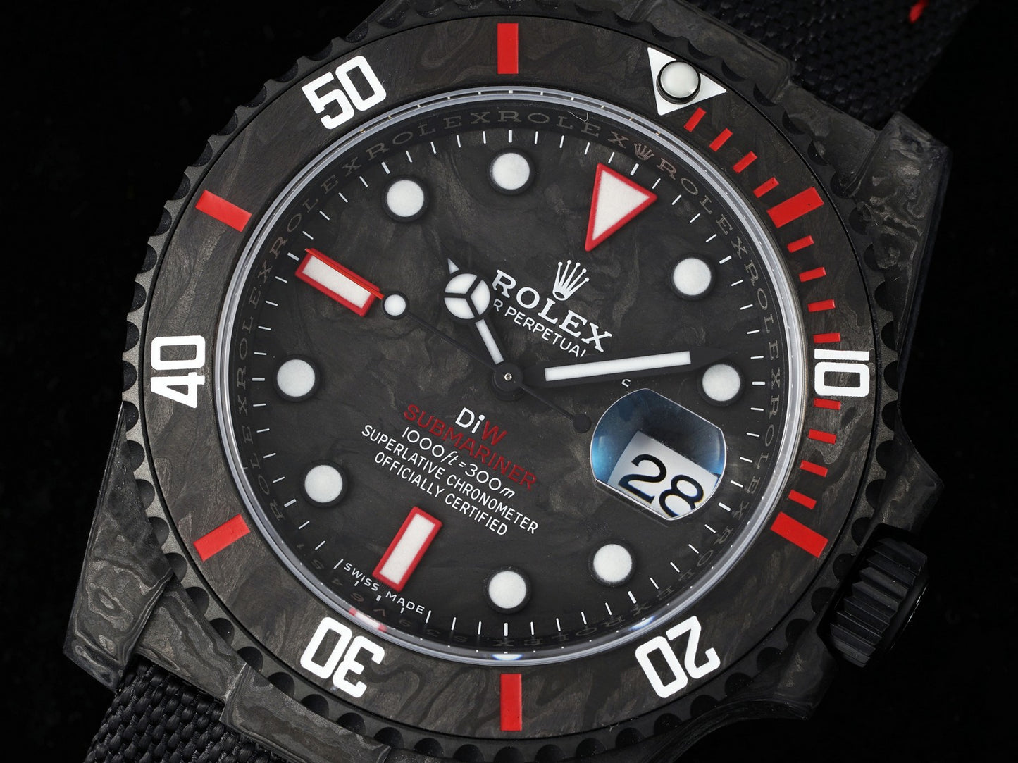 Submariner DIW Carbon VSF 1:1 Best Edition Black/Red Dial on Black Nylon Strap VS3135