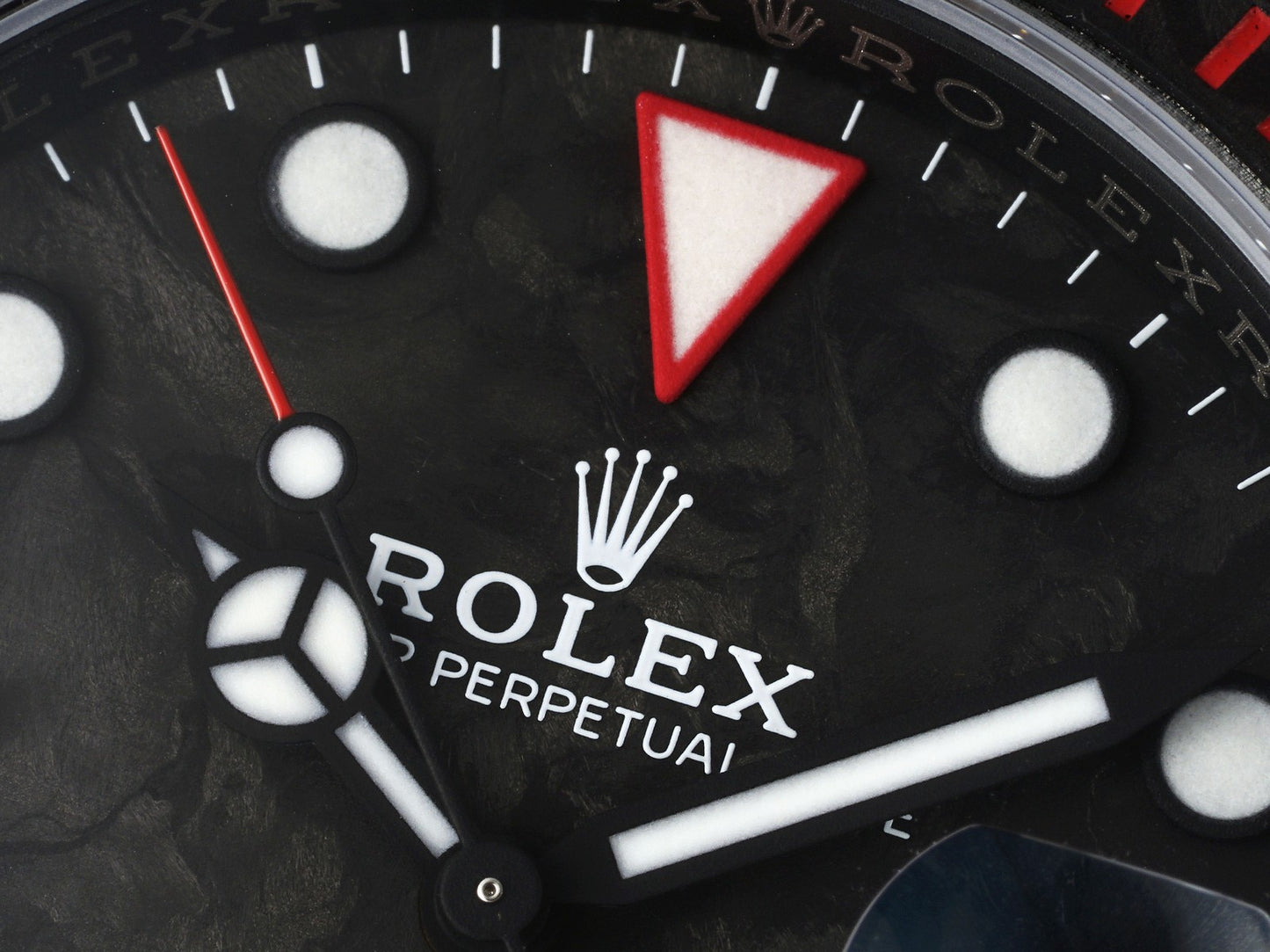 Submariner DIW Carbon VSF 1:1 Best Edition Black/Red Dial on Black Nylon Strap VS3135