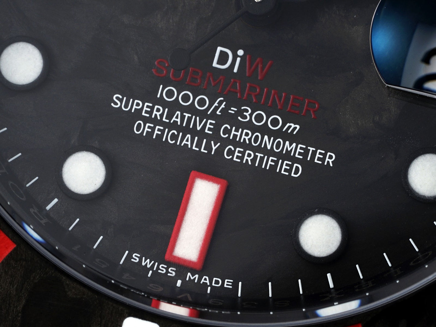 Submariner DIW Carbon VSF 1:1 Best Edition Black/Red Dial on Black Nylon Strap VS3135