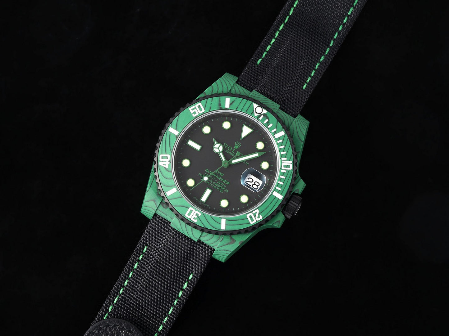 Submariner DIW Green Carbon VSF 1:1 Best Edition Black Dial on Black Nylon Strap VS3135
