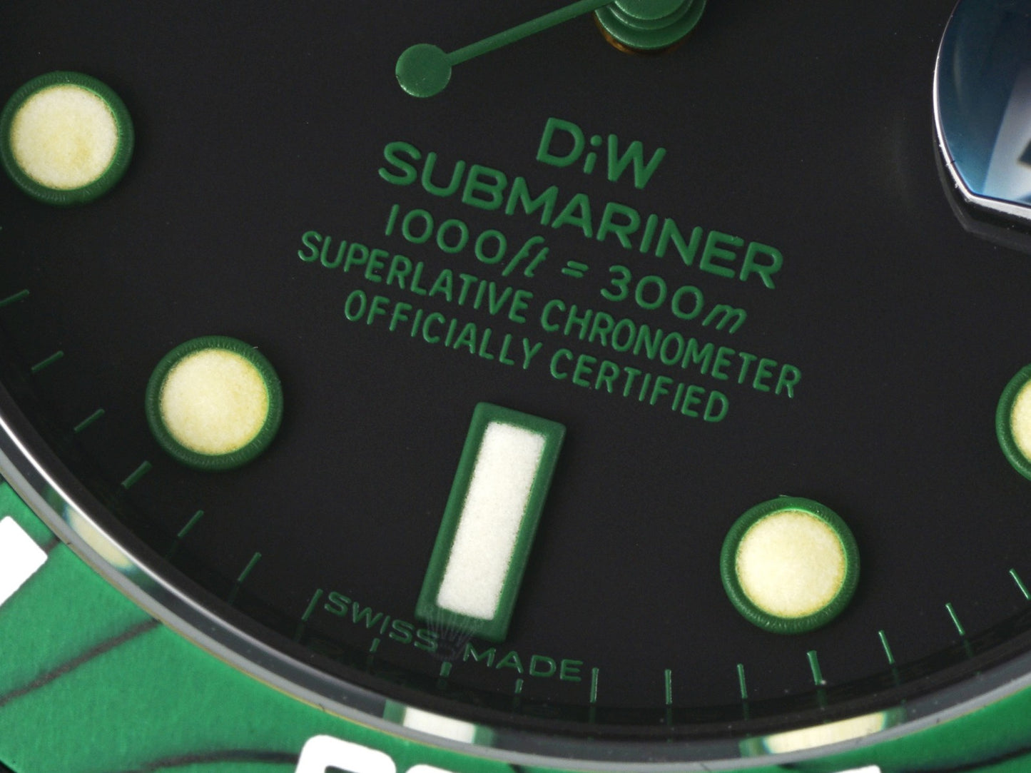 Submariner DIW Green Carbon VSF 1:1 Best Edition Black Dial on Black Nylon Strap VS3135