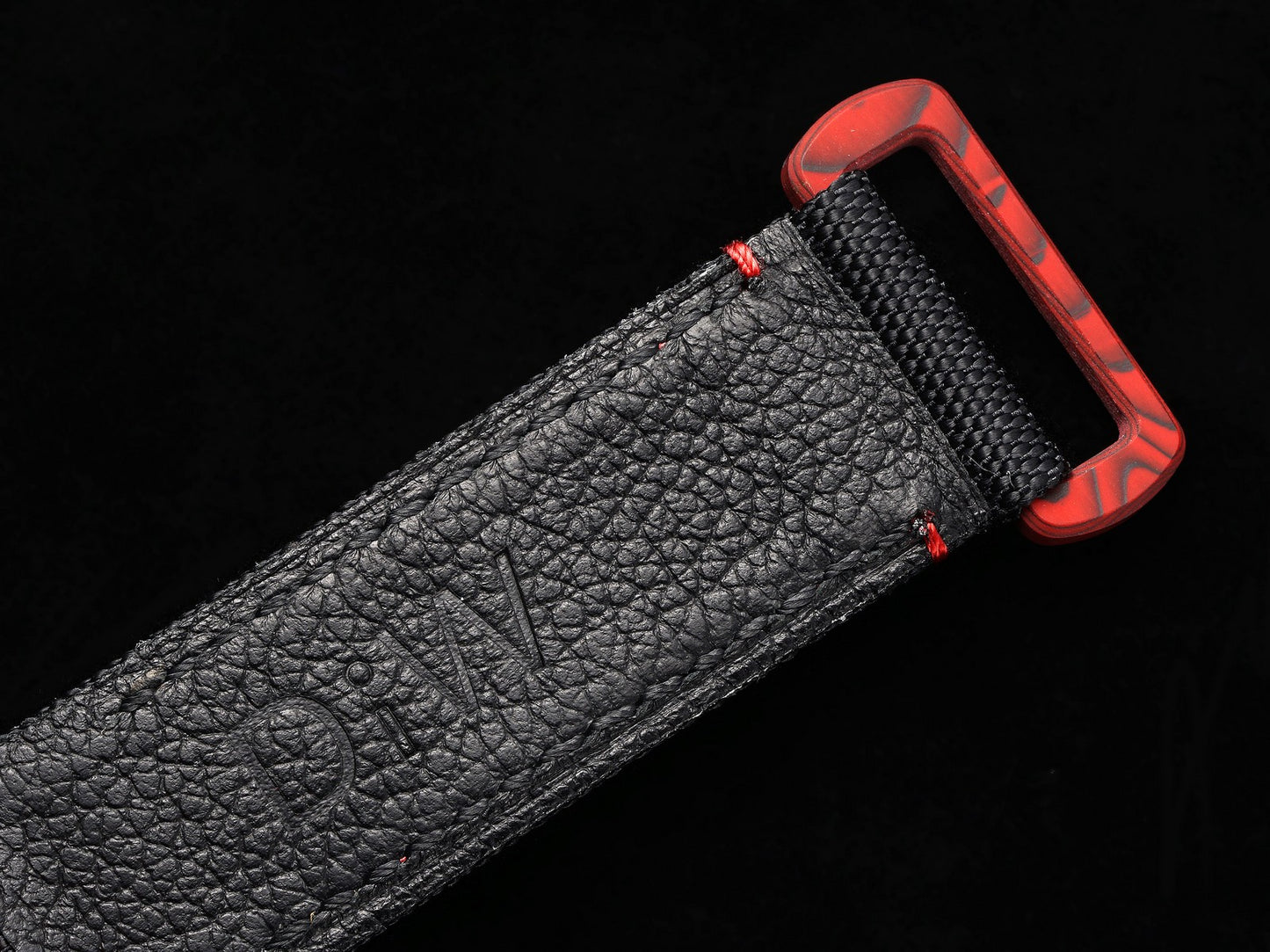 Submariner DIW Red Carbon VSF 1:1 Best Edition Black Dial on Black Nylon Strap VS3135