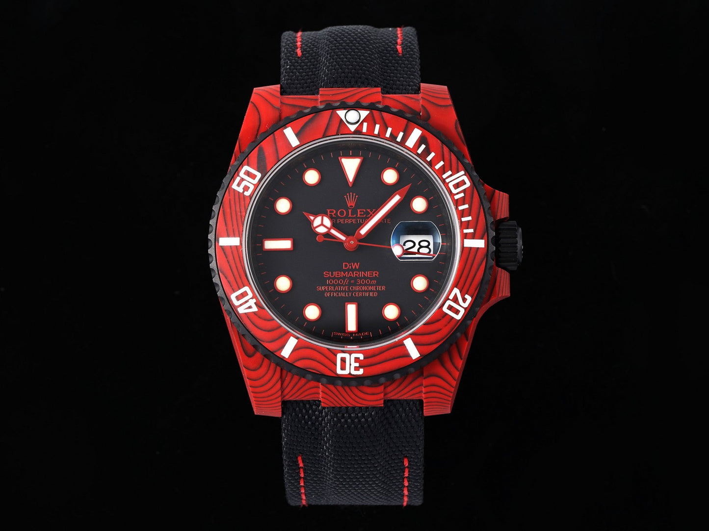 Submariner DIW Red Carbon VSF 1:1 Best Edition Black Dial on Black Nylon Strap VS3135